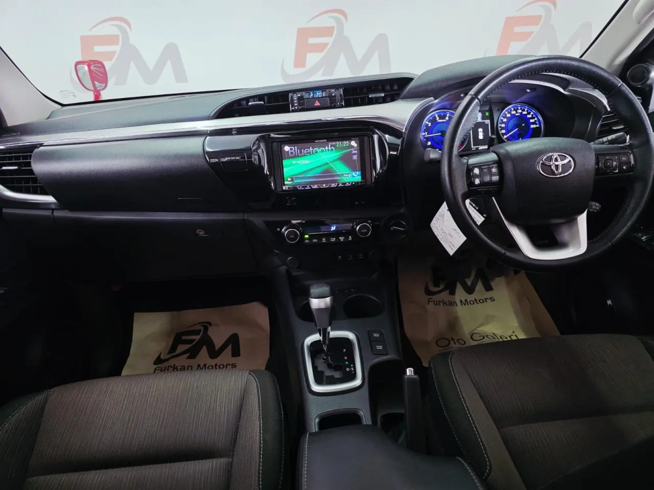 2019 Toyota Hilux 2.4 D Kıbrıs | KKTC İkinci El Satılık Araba - Thumbnail 4