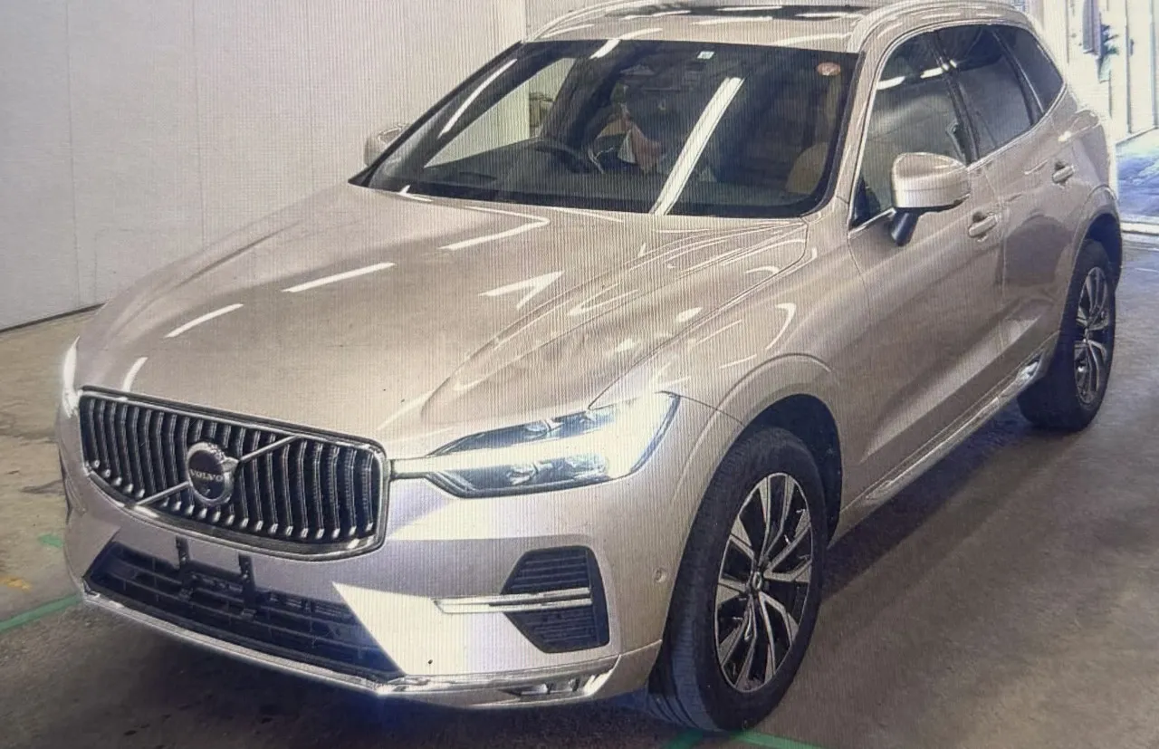 2023 Volvo XC60 2.0 B5 Kıbrıs | KKTC İkinci El Satılık Araba - Thumbnail 2