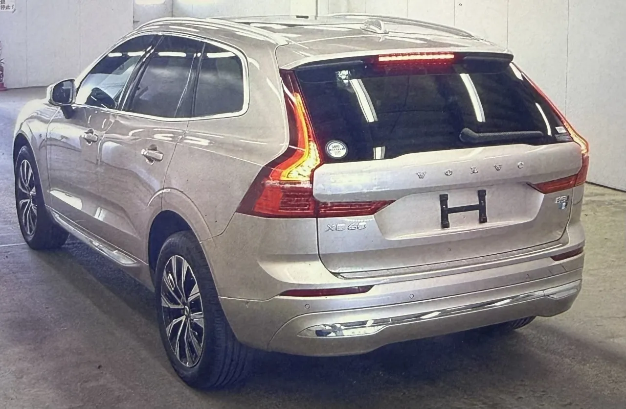 2023 Volvo XC60 2.0 B5 Kıbrıs | KKTC İkinci El Satılık Araba - Thumbnail 4