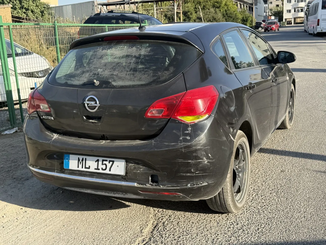 2013 Opel Astra 1.4 Kıbrıs | KKTC İkinci El Satılık Araba - Thumbnail 5