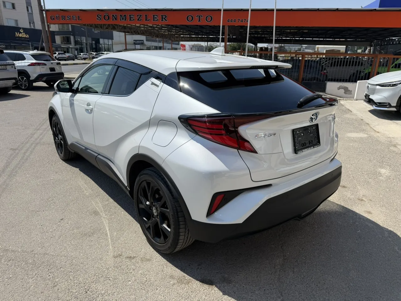 2022 Toyota C-HR 1.8 Hybrid Kıbrıs | KKTC İkinci El Satılık Araba - Thumbnail 3