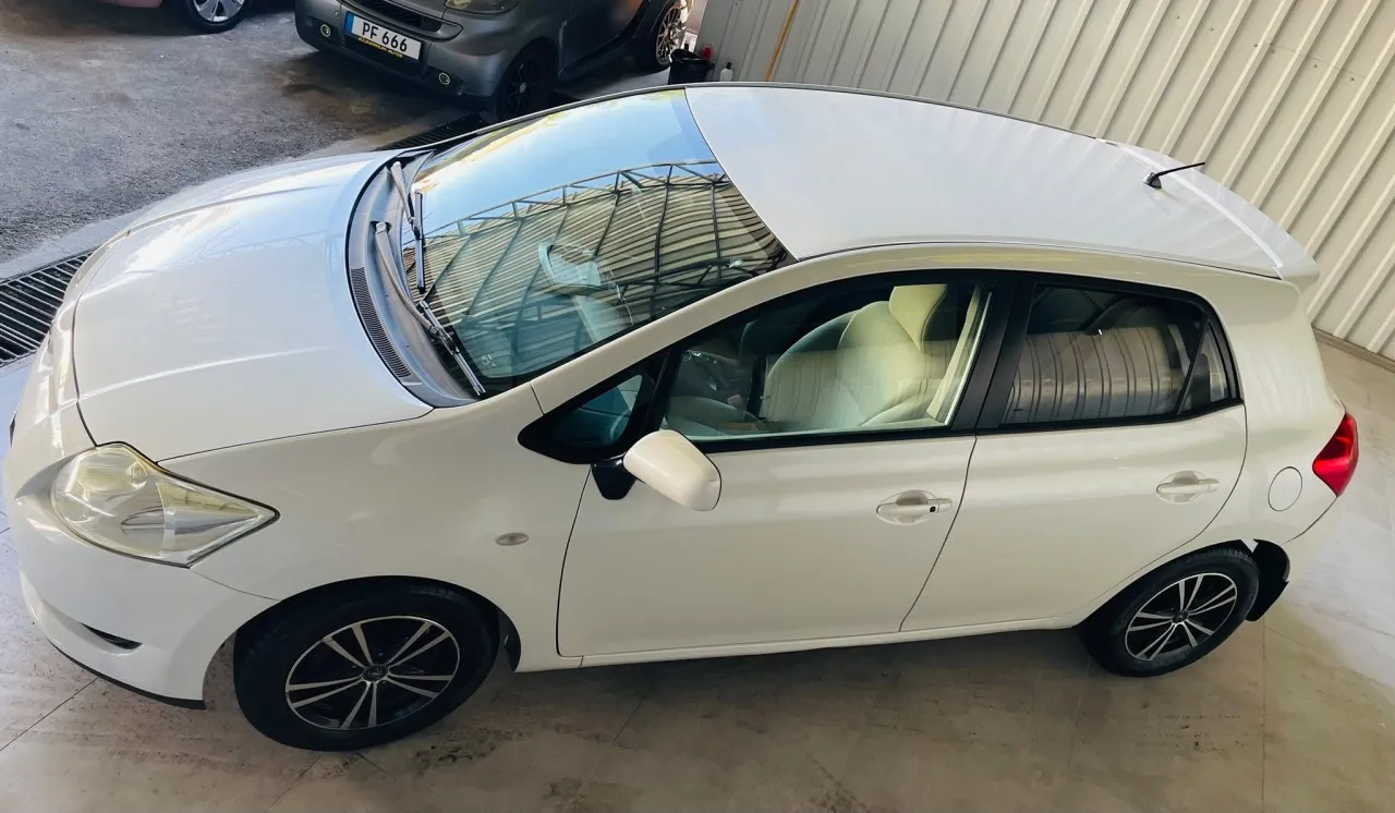 2010 Toyota Auris 1.5 Kıbrıs | KKTC İkinci El Satılık Araba - Thumbnail 4