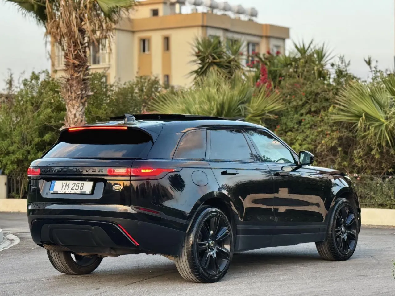 2021 Land Rover Range Rover Velar 2.0 TD4 Kıbrıs | KKTC İkinci El Satılık Araba - Thumbnail 6