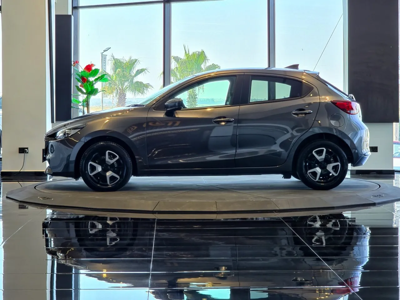2025 Mazda 2 1.5 Kıbrıs | KKTC İkinci El Satılık Araba - Thumbnail 2