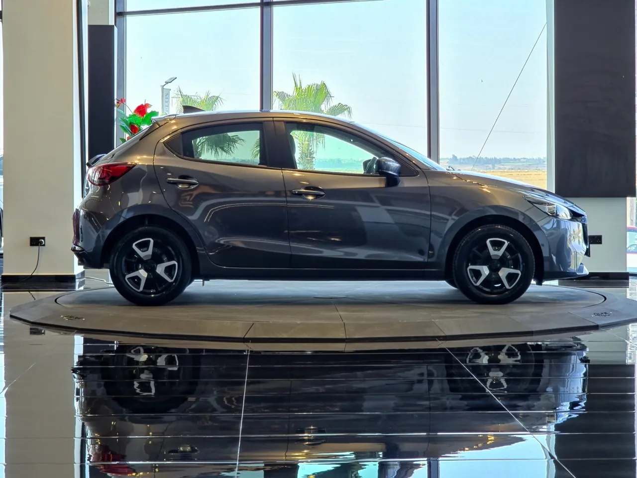 2025 Mazda 2 1.5 Kıbrıs | KKTC İkinci El Satılık Araba - Thumbnail 6