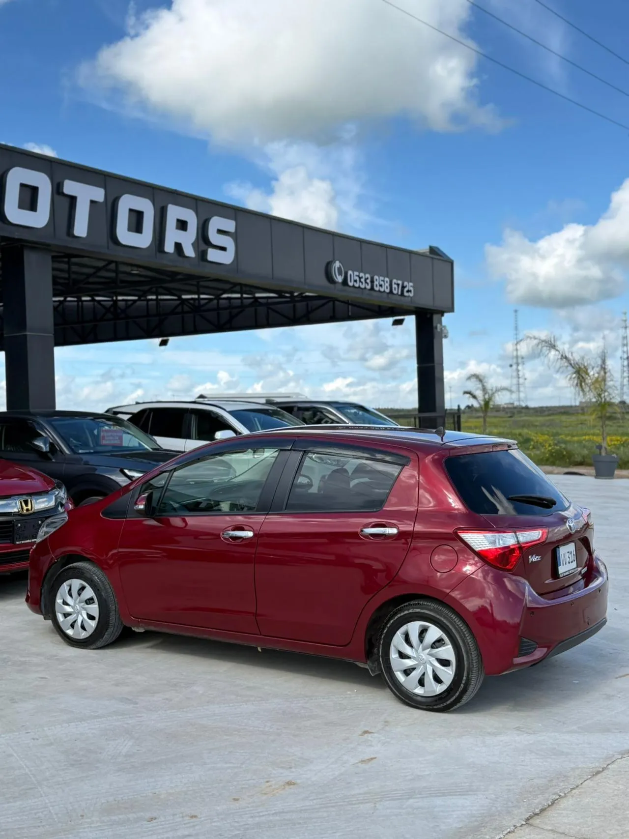 2019 Toyota Vitz 1.3 Kıbrıs | KKTC İkinci El Satılık Araba - Thumbnail 4