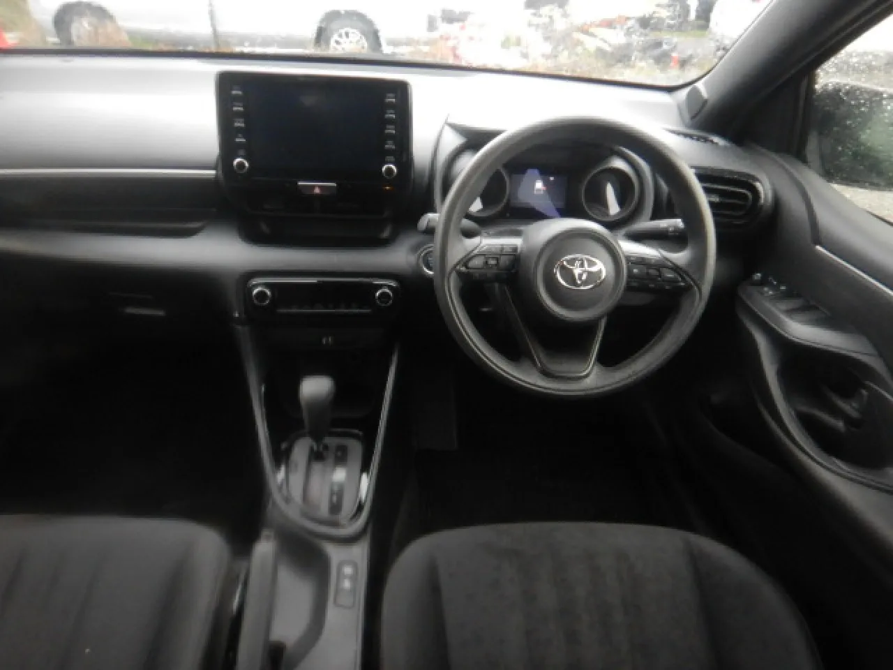 2021 Toyota Yaris 1.5 Kıbrıs | KKTC İkinci El Satılık Araba - Thumbnail 6
