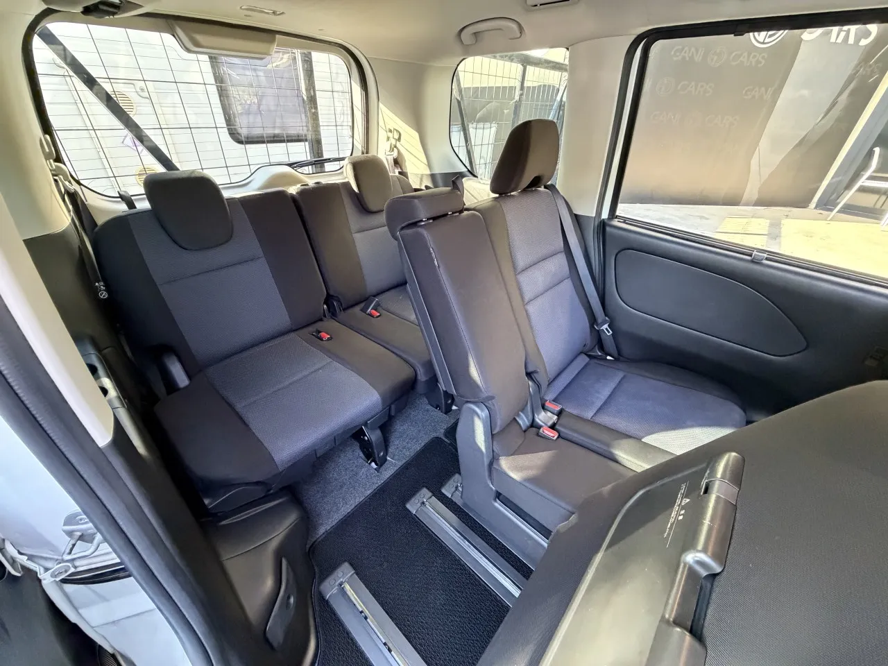 2023 Nissan Serena  Kıbrıs | KKTC İkinci El Satılık Araba - Thumbnail 6