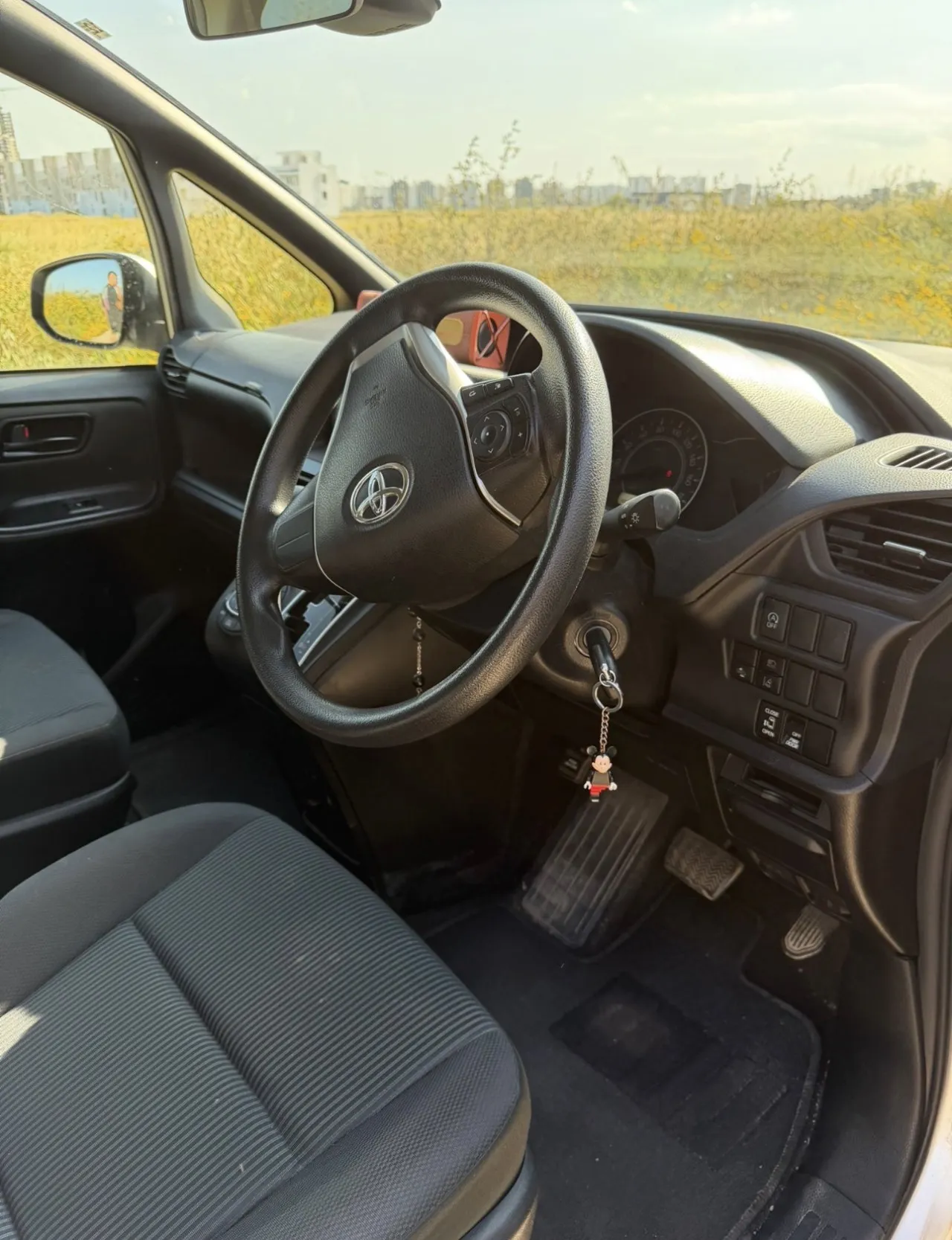 2020 Toyota Voxy  Kıbrıs | KKTC İkinci El Satılık Araba - Thumbnail 6