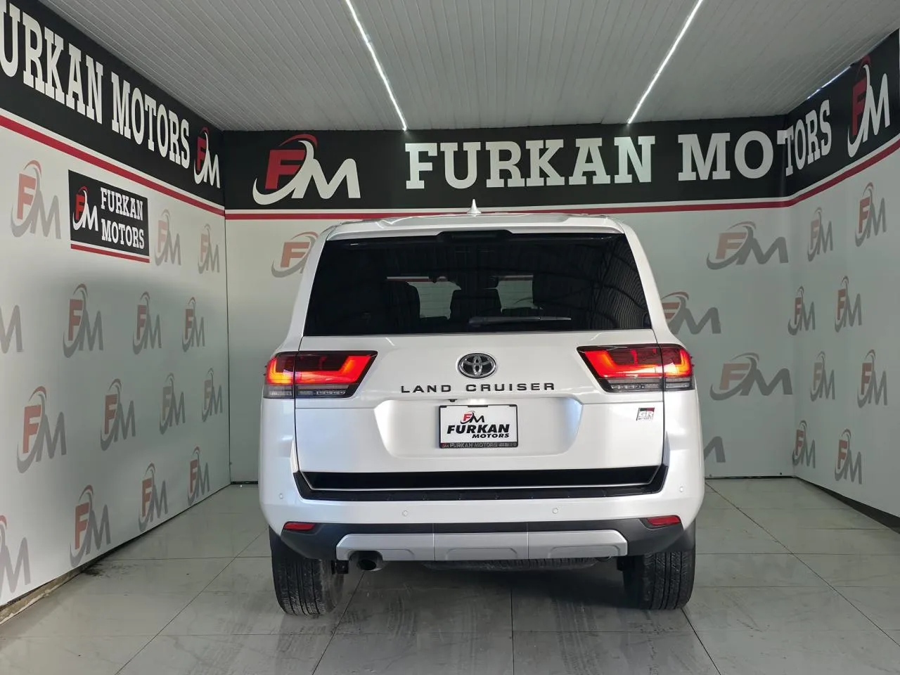 2022 Toyota Land Cruiser ZX 3.3 D Kıbrıs | KKTC İkinci El Satılık Araba - Thumbnail 2