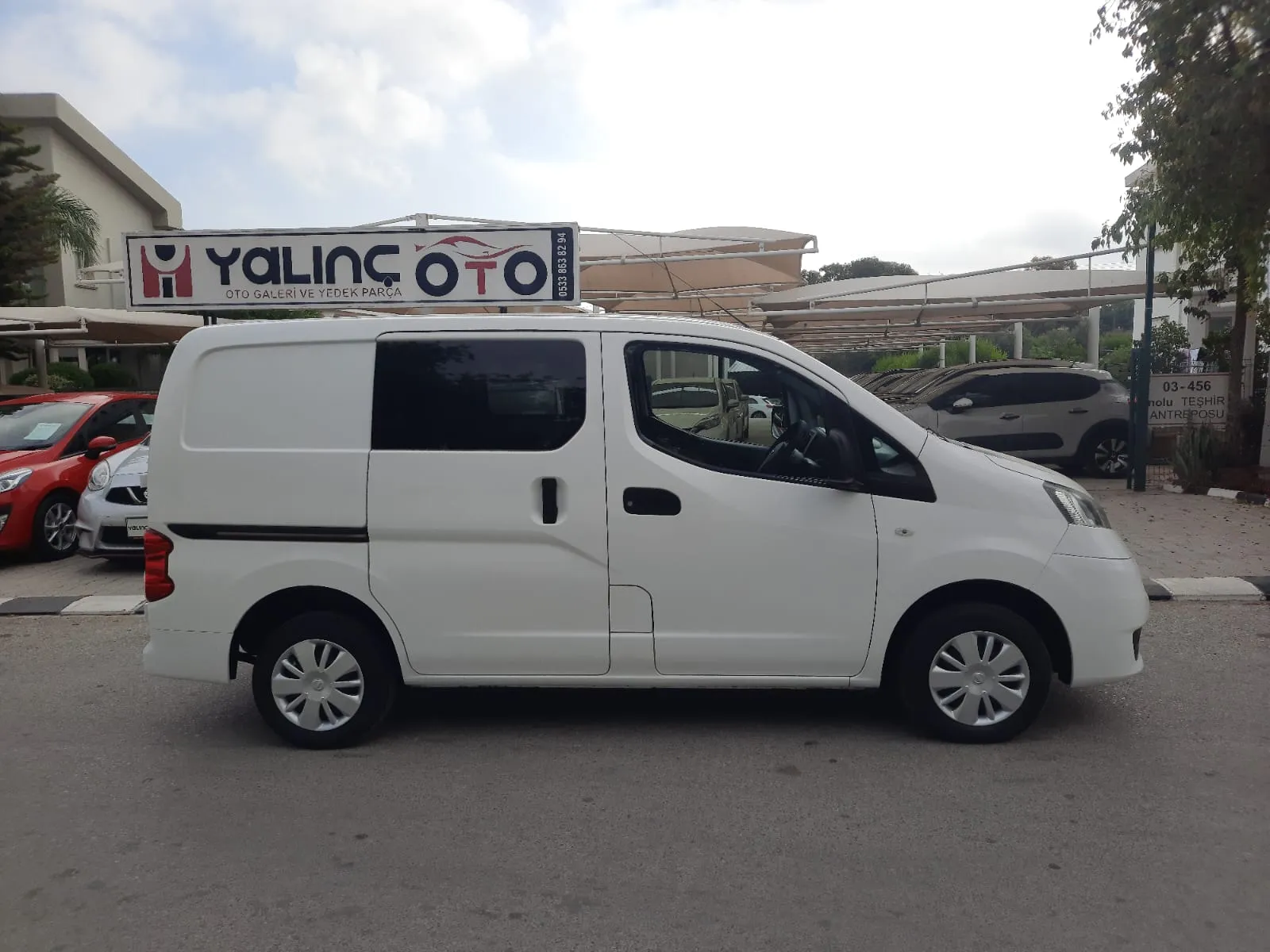 2017 Nissan NV200  Kıbrıs | KKTC İkinci El Satılık Araba - Thumbnail 2
