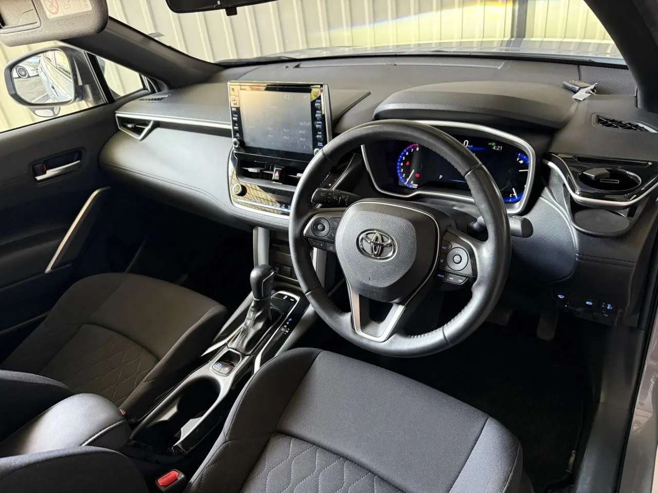2023 Toyota Corolla Cross Kıbrıs | KKTC İkinci El Satılık Araba - Thumbnail 6