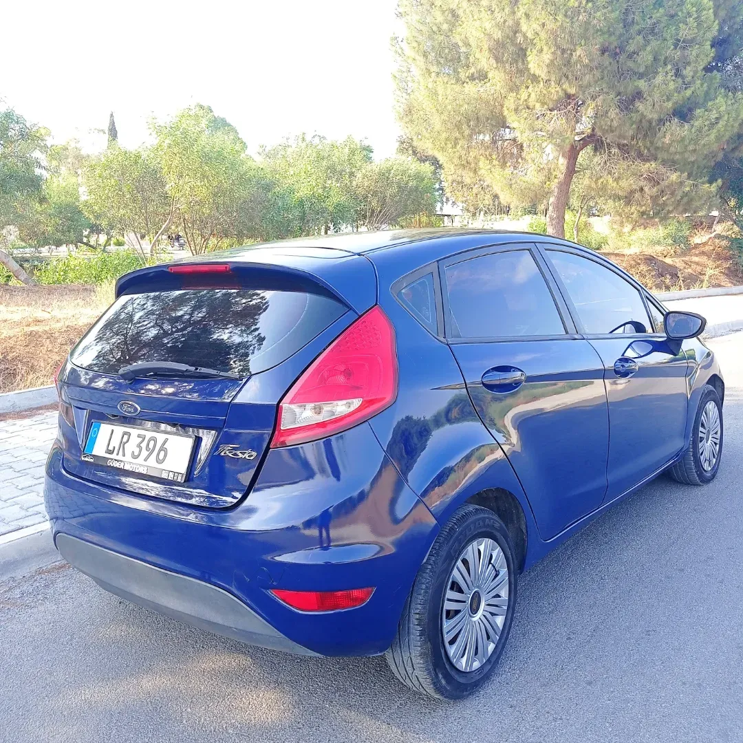 2011 Ford Fiesta 1.4 Kıbrıs | KKTC İkinci El Satılık Araba - Thumbnail 3