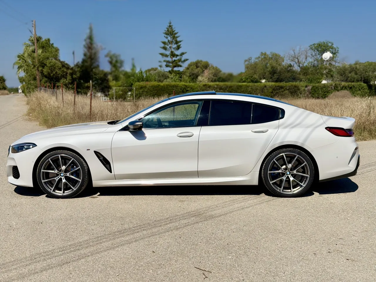 2022 BMW 8 Serisi 850i xDrive M Sport Kıbrıs | KKTC İkinci El Satılık Araba - Thumbnail 3