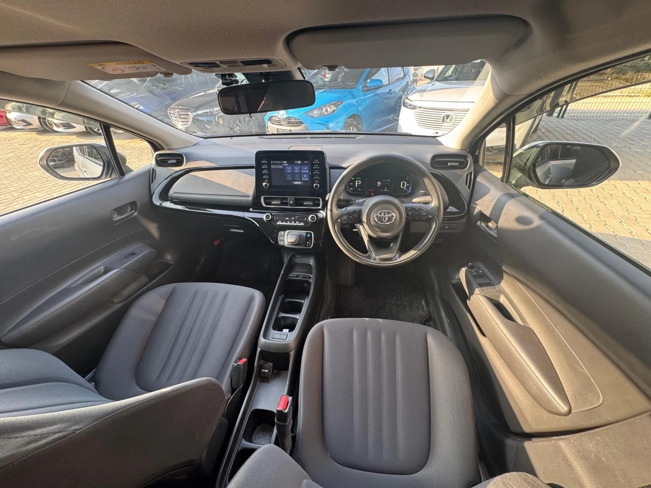 2023 Toyota Aqua 1.5 Hybrit Kıbrıs | KKTC İkinci El Satılık Araba - Thumbnail 3