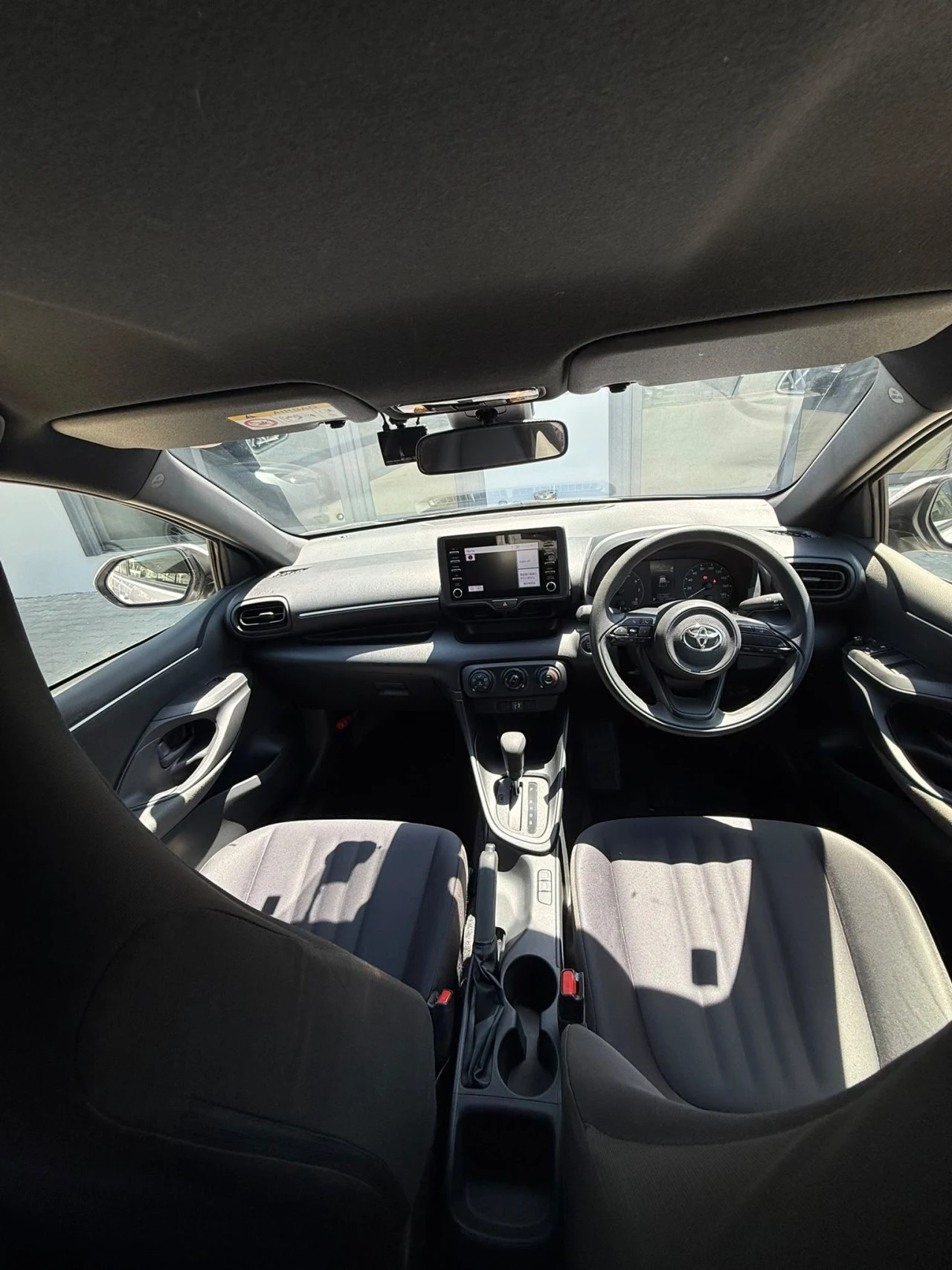 2022 Toyota Yaris 1.0 Kıbrıs | KKTC İkinci El Satılık Araba - Thumbnail 4