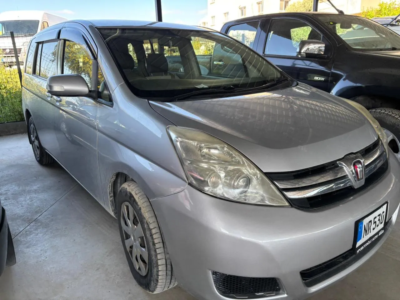 2012 Toyota ISis 1.8 Benzin Otomatik Lefkoşa İlan görseli - GalerimPlus