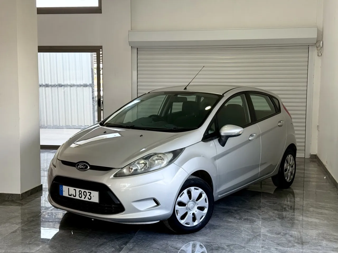 2010 Ford Fiesta 1.3 Kıbrıs | KKTC İkinci El Satılık Araba - Thumbnail 3