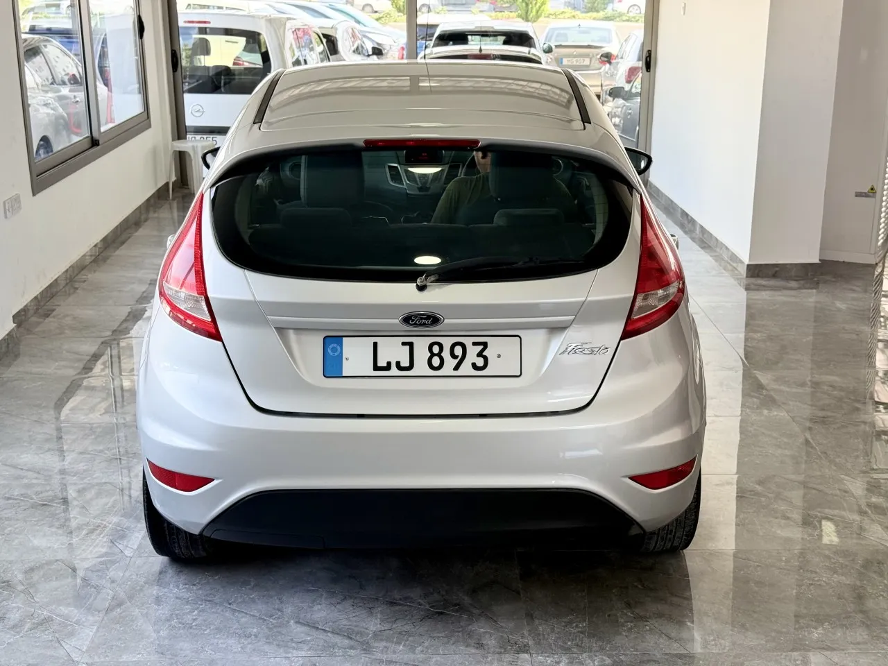 2010 Ford Fiesta 1.3 Kıbrıs | KKTC İkinci El Satılık Araba - Thumbnail 4