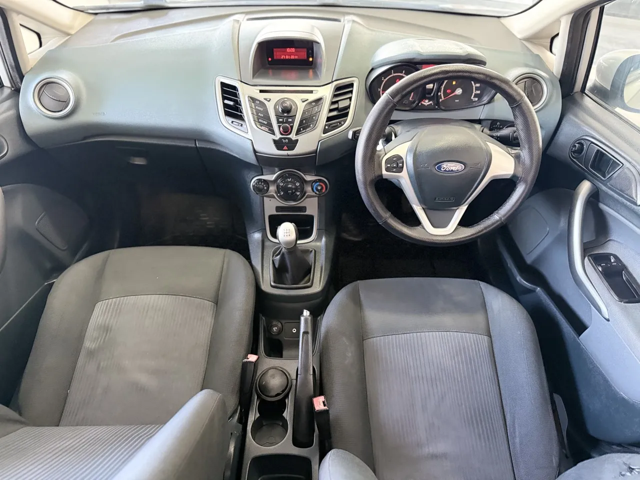 2010 Ford Fiesta 1.3 Kıbrıs | KKTC İkinci El Satılık Araba - Thumbnail 7