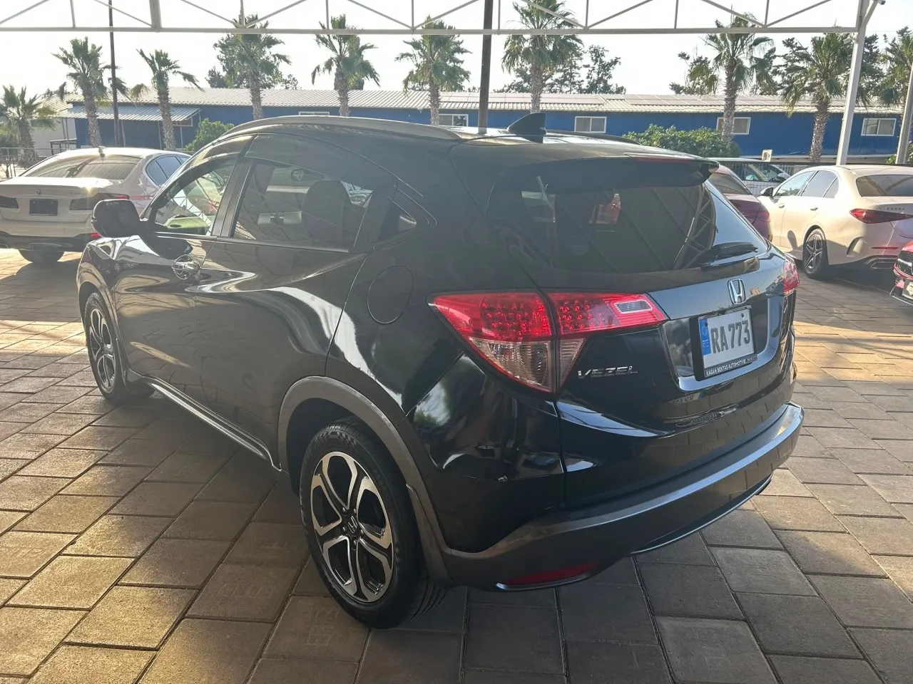 2015 Honda Vezel 1.5 i-VTEC CVT Kıbrıs | KKTC İkinci El Satılık Araba - Thumbnail 3