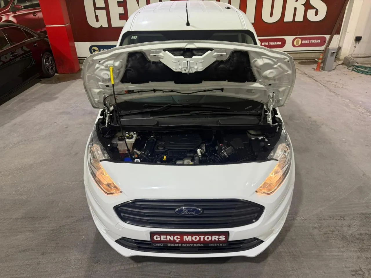 2020 Ford Tourneo Connect  Kıbrıs | KKTC İkinci El Satılık Araba - Thumbnail 4