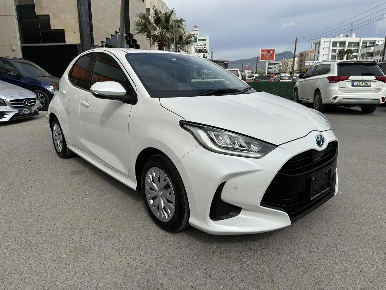 2020 Toyota Yaris 1.5 Hybrid Kıbrıs | KKTC İkinci El Satılık Araba - Thumbnail 8