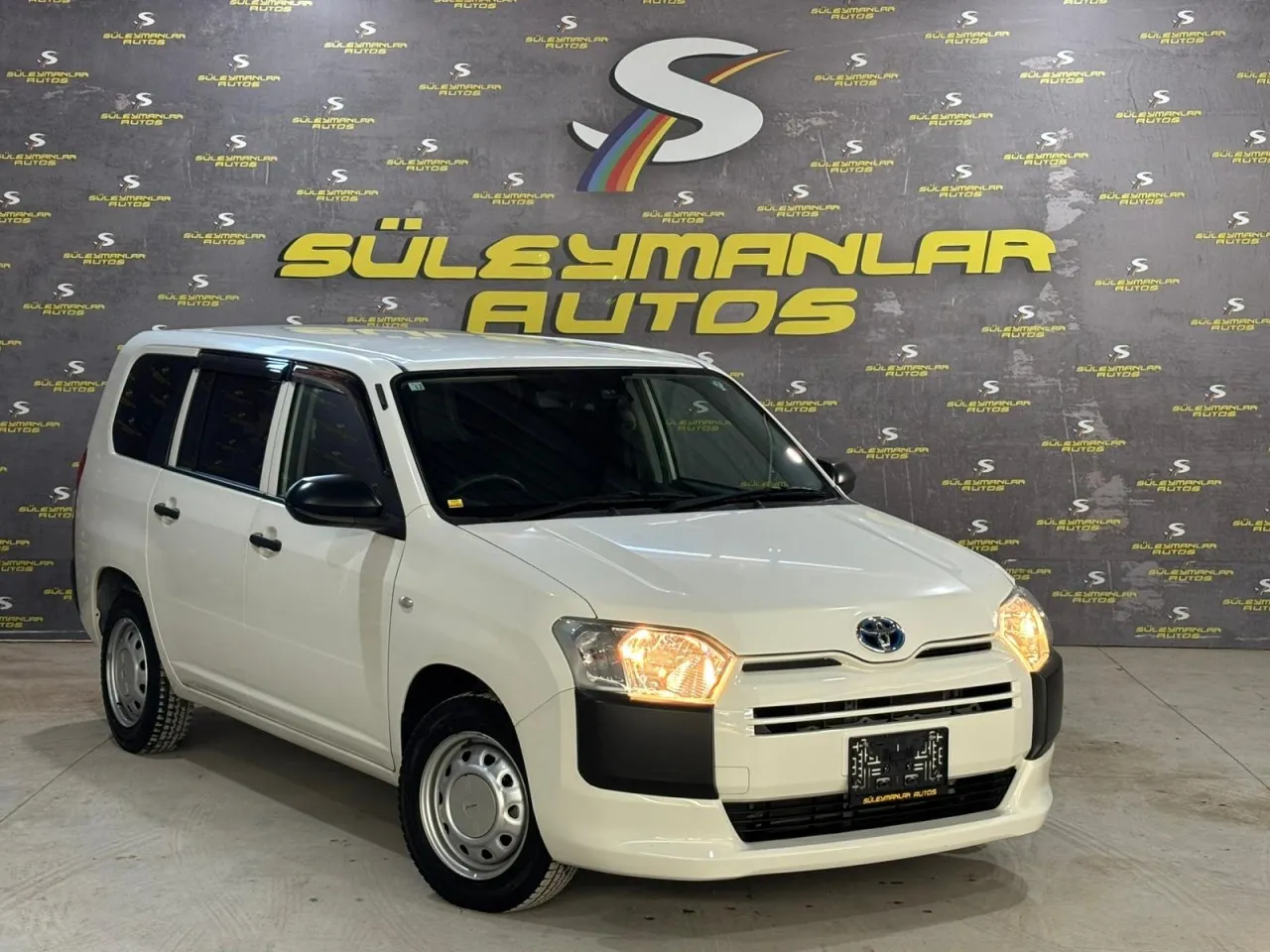 2023 Toyota Probox Hybrid Kıbrıs | KKTC İkinci El Satılık Araba - Fotoğraf 1