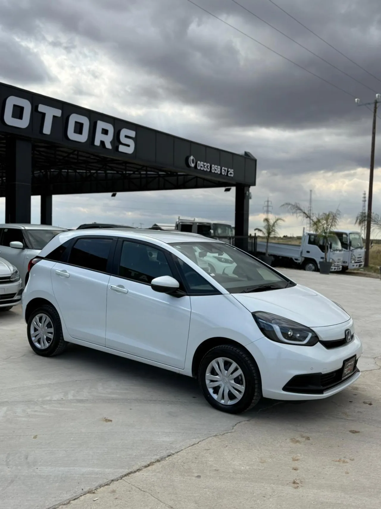 2023 Honda Fit 1.5 Hybrid 4WD Automatic Kıbrıs | KKTC İkinci El Satılık Araba - Fotoğraf 1
