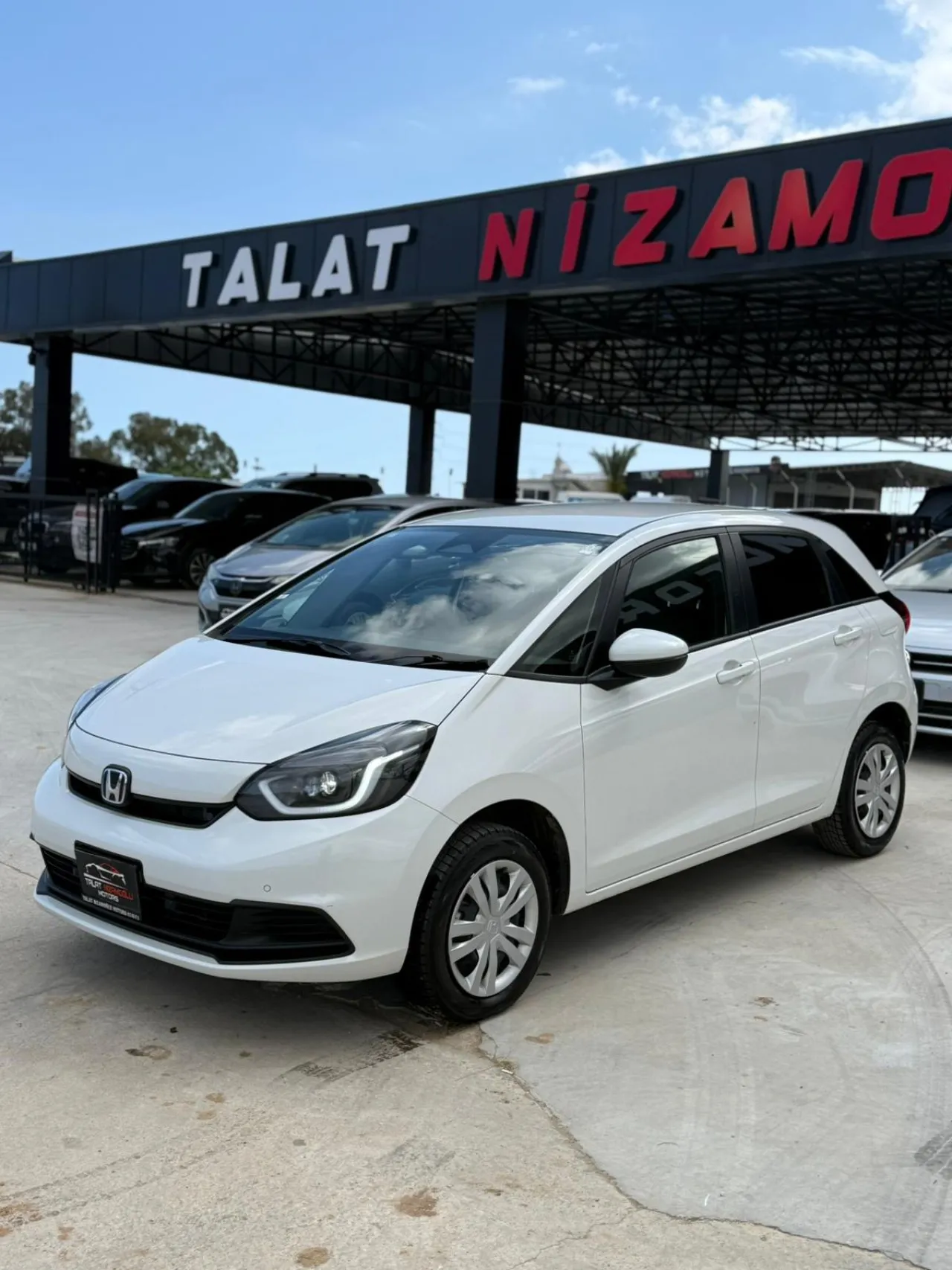 2023 Honda Fit 1.5 Hybrid 4WD Automatic Kıbrıs | KKTC İkinci El Satılık Araba - Thumbnail 3