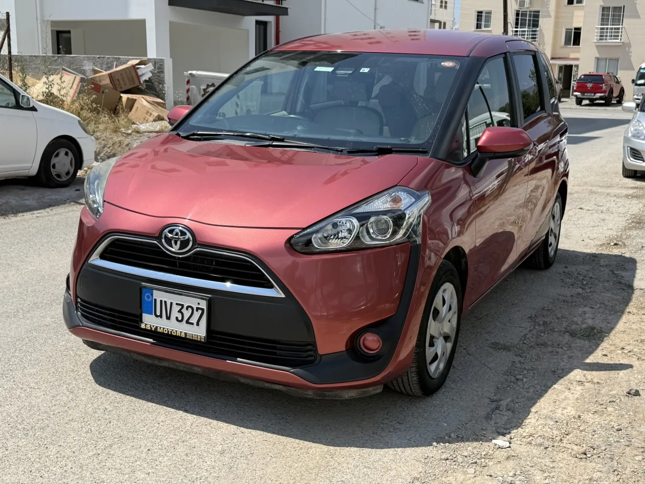 2019 Toyota Sienta 1.5 CVT-i Kıbrıs | KKTC İkinci El Satılık Araba - Thumbnail 4