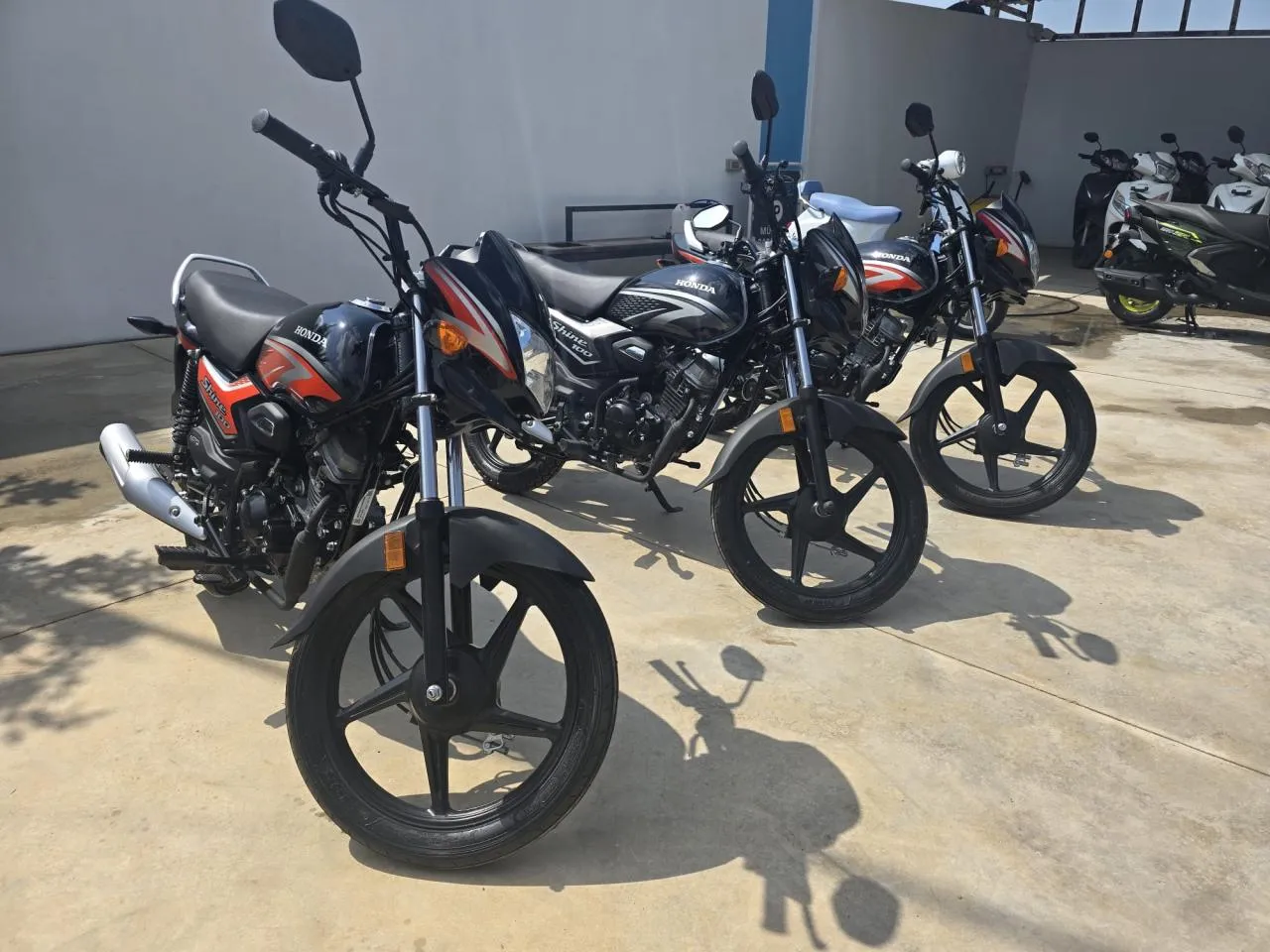 2025 Honda SH 100  Kıbrıs | KKTC İkinci El Satılık Araba - Thumbnail 4