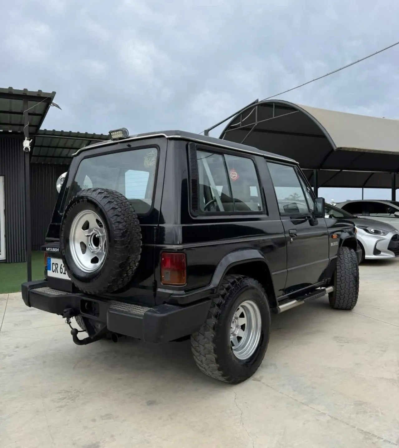 1989 Mitsubishi Pajero 2.5 TD Kıbrıs | KKTC İkinci El Satılık Araba - Thumbnail 4