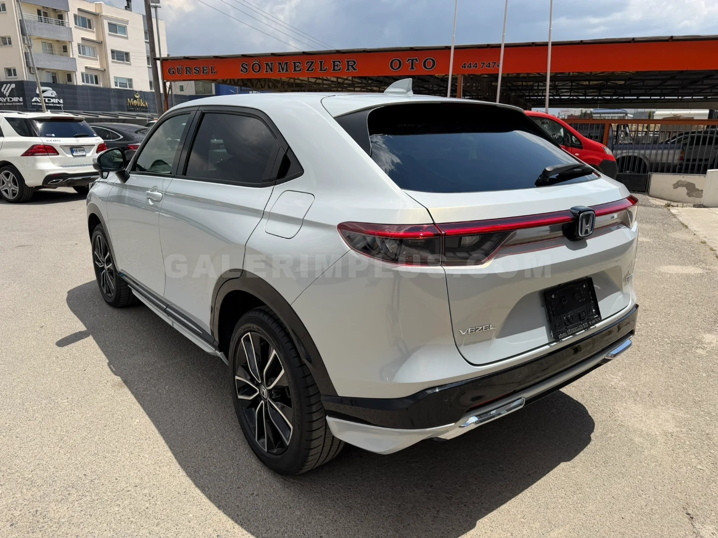 2022 Honda Vezel 1.5 i-VTEC Hybrid Automatic Kıbrıs | KKTC İkinci El Satılık Araba - Thumbnail 3