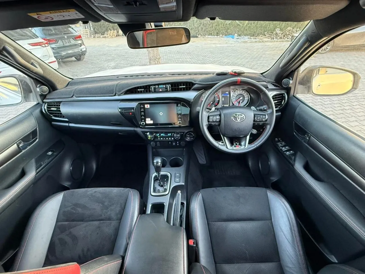 2022 Toyota Hilux 2.4 D Kıbrıs | KKTC İkinci El Satılık Araba - Thumbnail 5