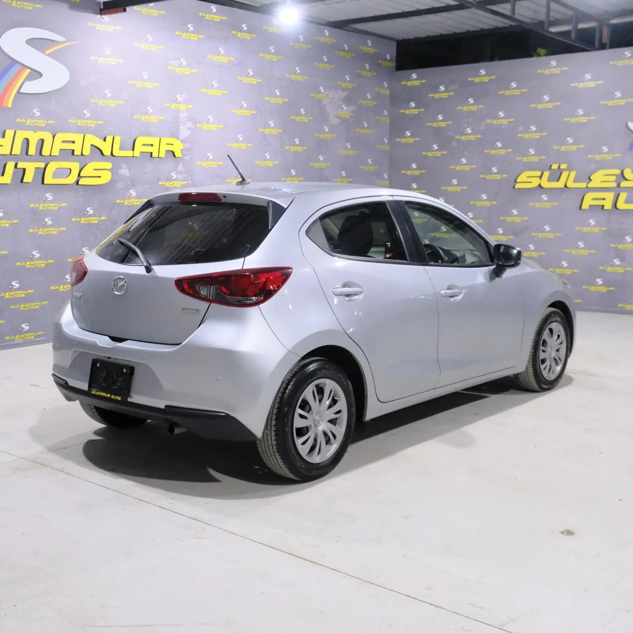2021 Mazda 2 1.5 Sky-G Kıbrıs | KKTC İkinci El Satılık Araba - Thumbnail 4
