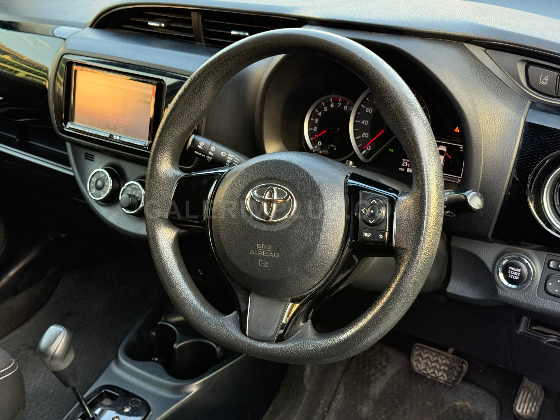 2012 Toyota Vitz 1.3 Kıbrıs | KKTC İkinci El Satılık Araba - Thumbnail 8