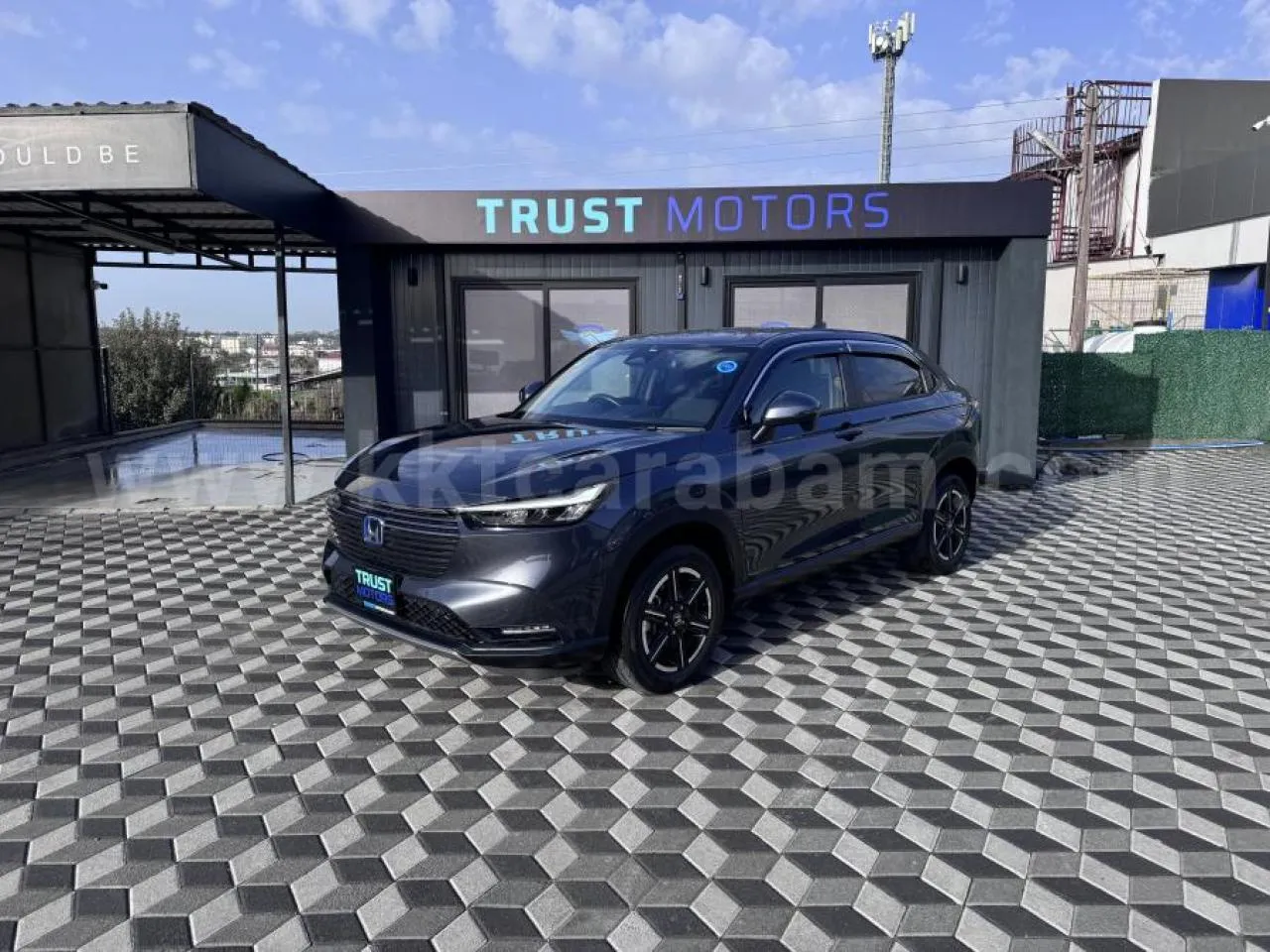 2023 Honda Vezel 1.5 i-VTEC Hybrid Automatic Kıbrıs | KKTC İkinci El Satılık Araba - Thumbnail 6