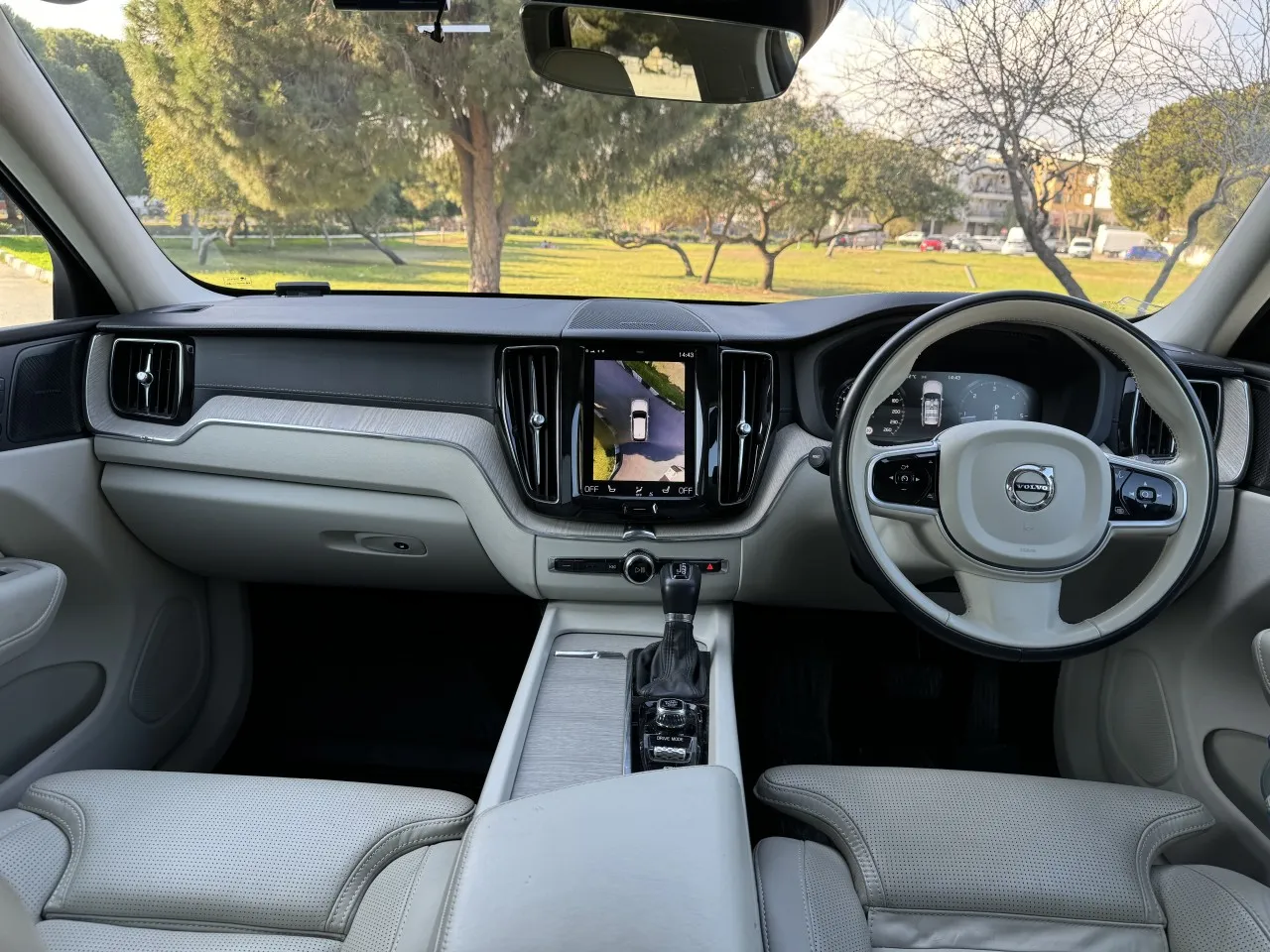 2020 Volvo XC60 2.0 D4 Kıbrıs | KKTC İkinci El Satılık Araba - Thumbnail 7