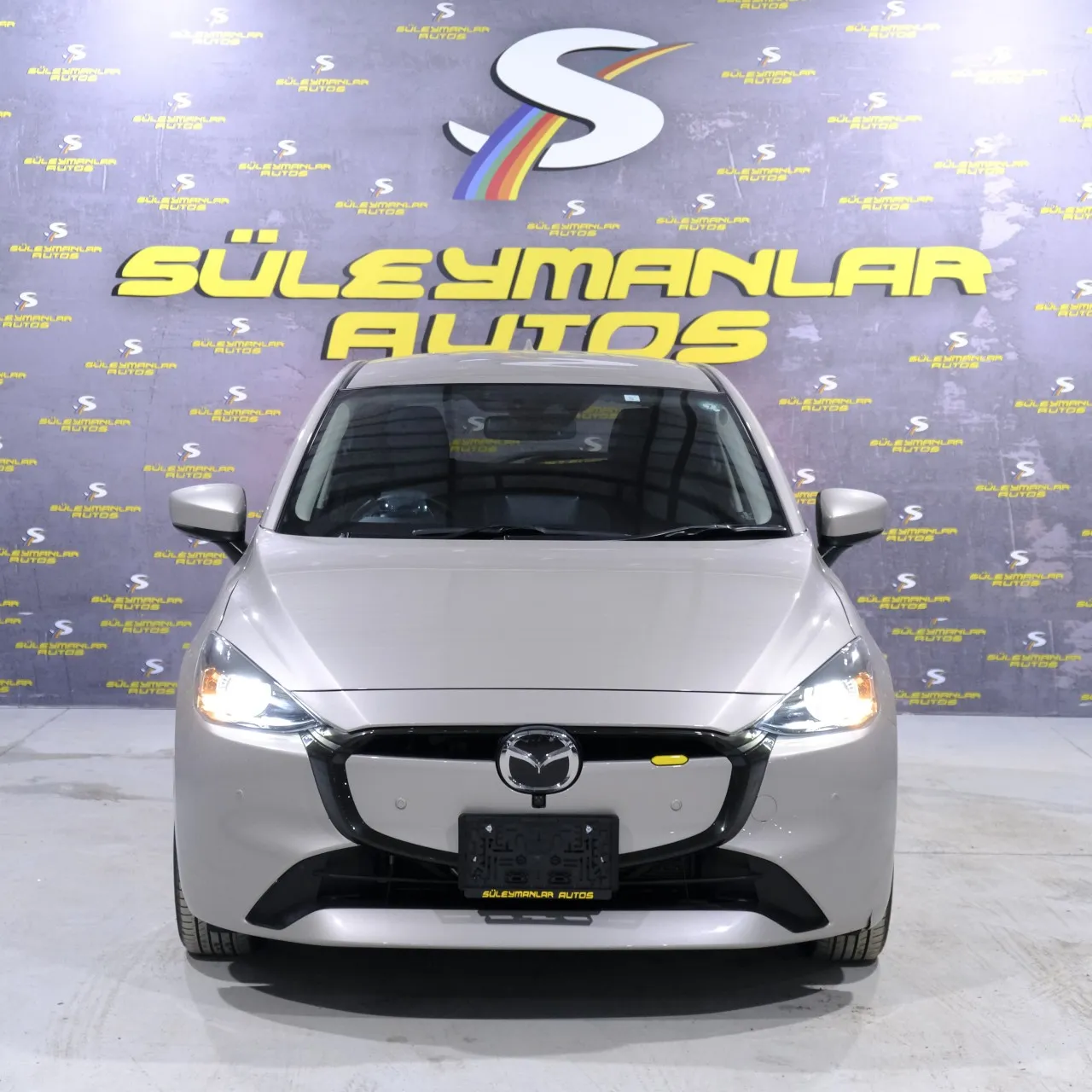 2023 Mazda 2 1.5 Skyactiv-D Kıbrıs | KKTC İkinci El Satılık Araba - Thumbnail 2