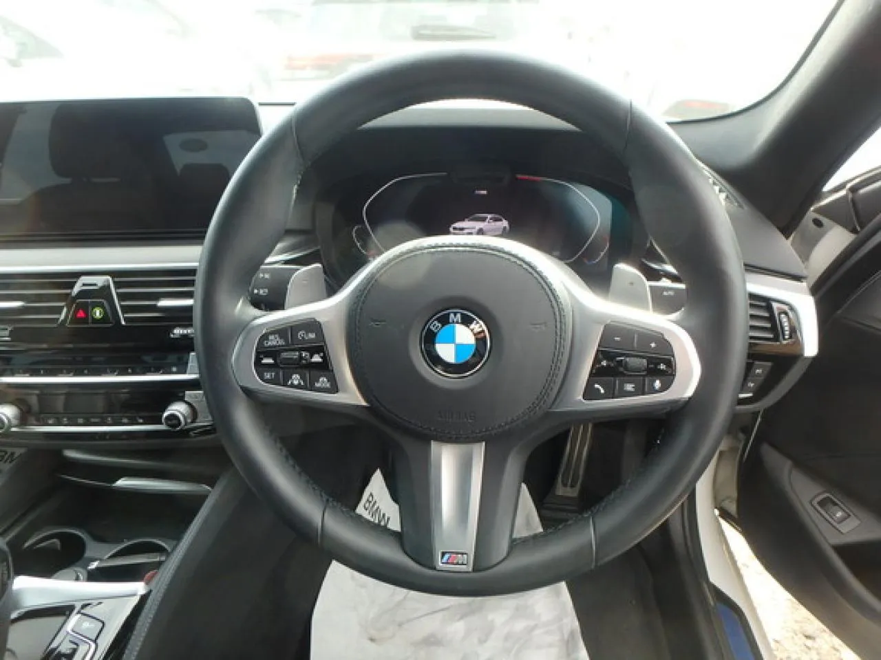 2022 BMW 5 Serisi 523 d xDrive Kıbrıs | KKTC İkinci El Satılık Araba - Thumbnail 5