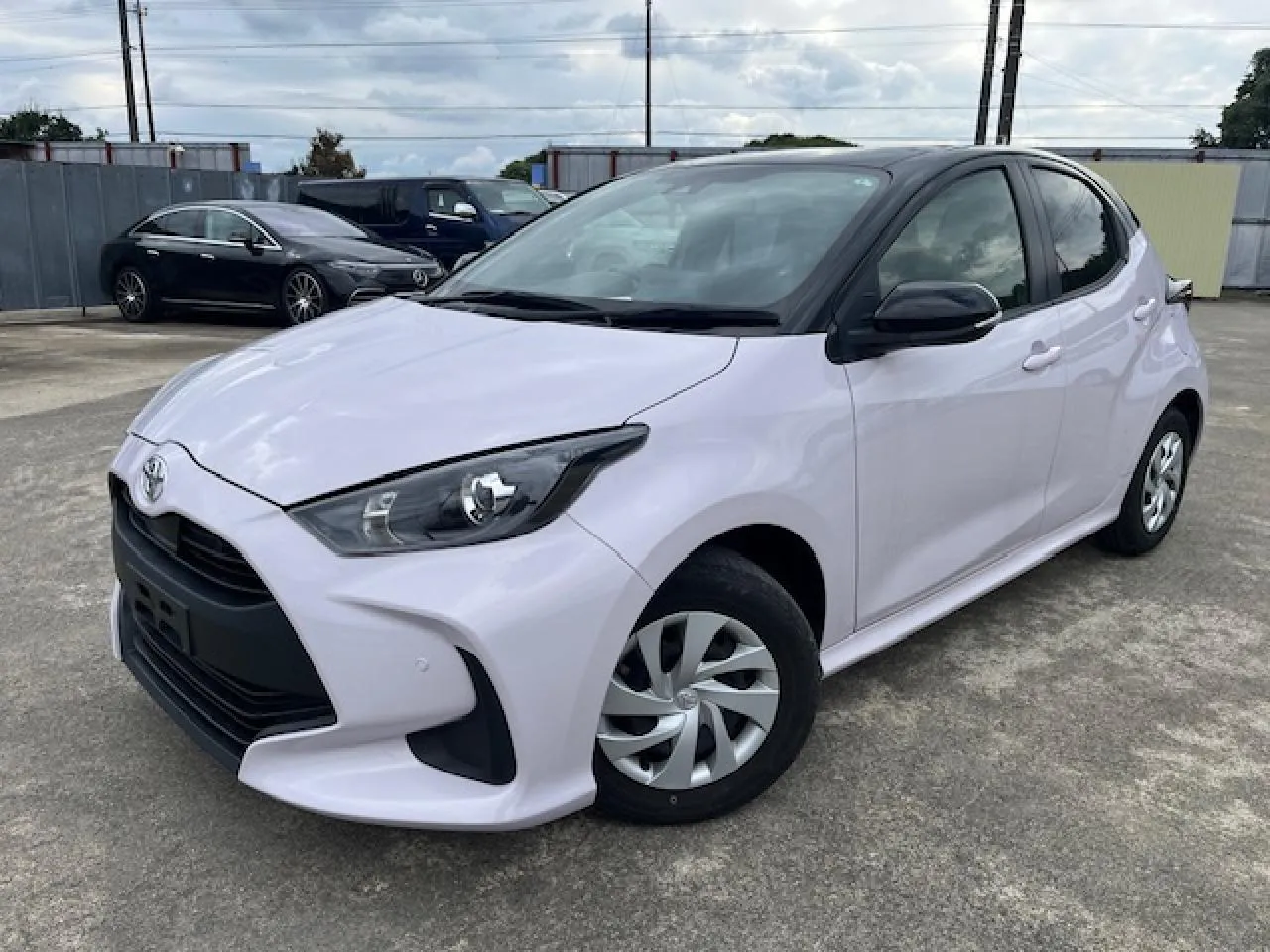 2022 Toyota Yaris 1.0 Kıbrıs | KKTC İkinci El Satılık Araba - Fotoğraf 1
