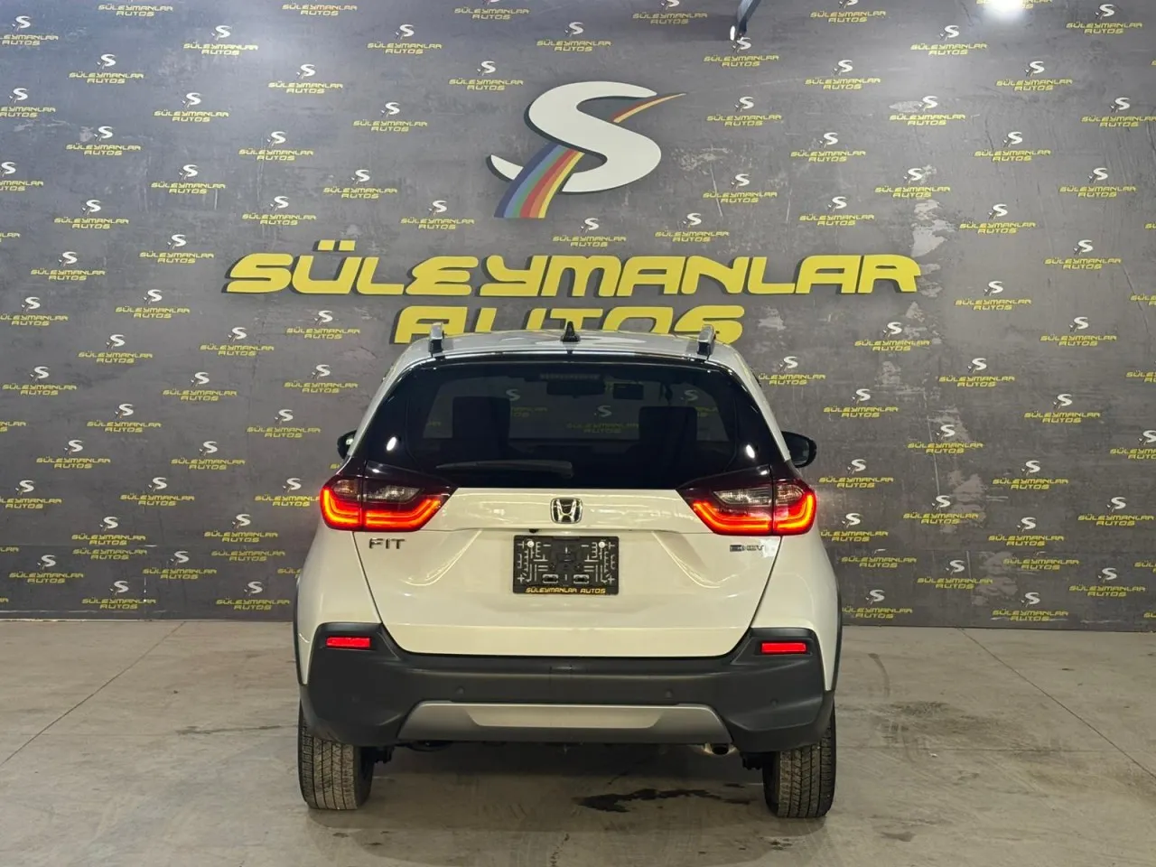 2023 Honda Fit 1.5 Crosstar Kıbrıs | KKTC İkinci El Satılık Araba - Thumbnail 6