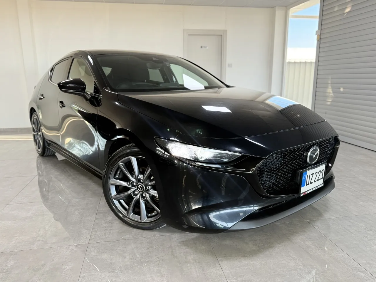 2021 Mazda 3 1.5 SkyActive-G Kıbrıs | KKTC İkinci El Satılık Araba - Fotoğraf 1