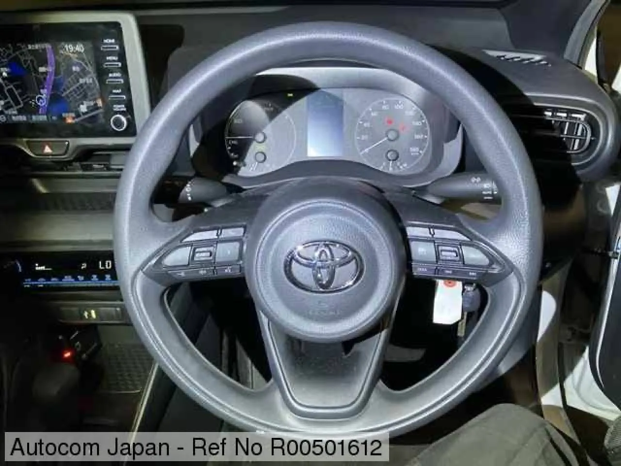 2023 Toyota Yaris 1.5 Kıbrıs | KKTC İkinci El Satılık Araba - Thumbnail 4