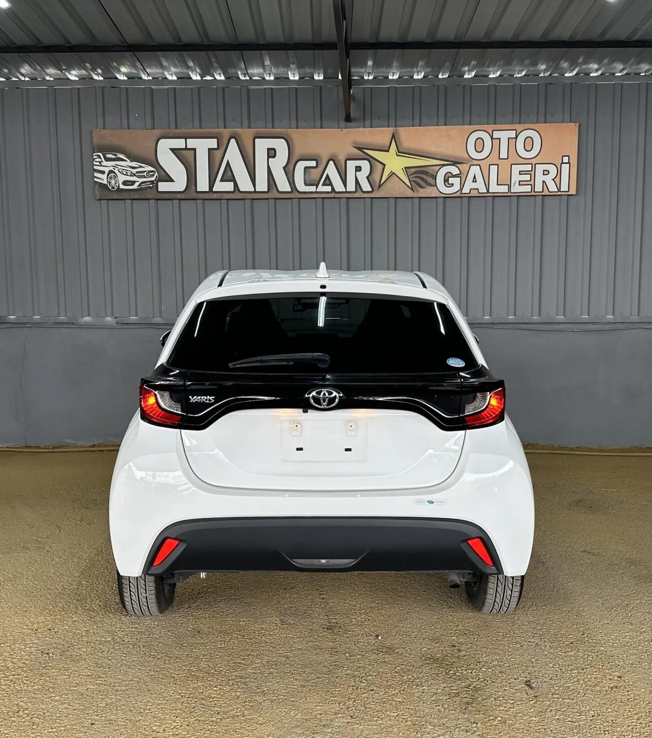 2022 Toyota Yaris 1.5 Kıbrıs | KKTC İkinci El Satılık Araba - Thumbnail 4