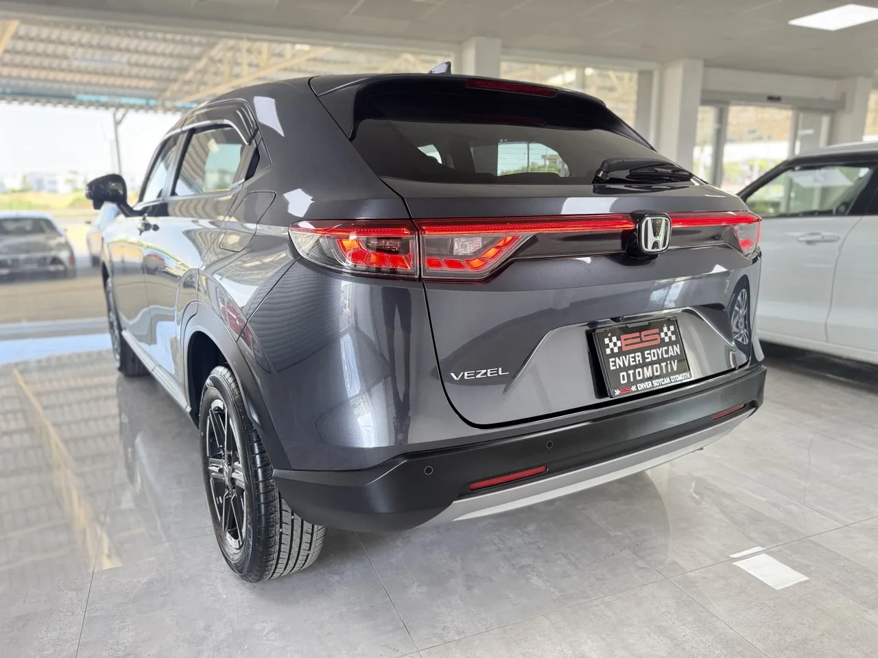 2023 Honda Vezel 1.5 i-VTEC CVT Kıbrıs | KKTC İkinci El Satılık Araba - Thumbnail 4