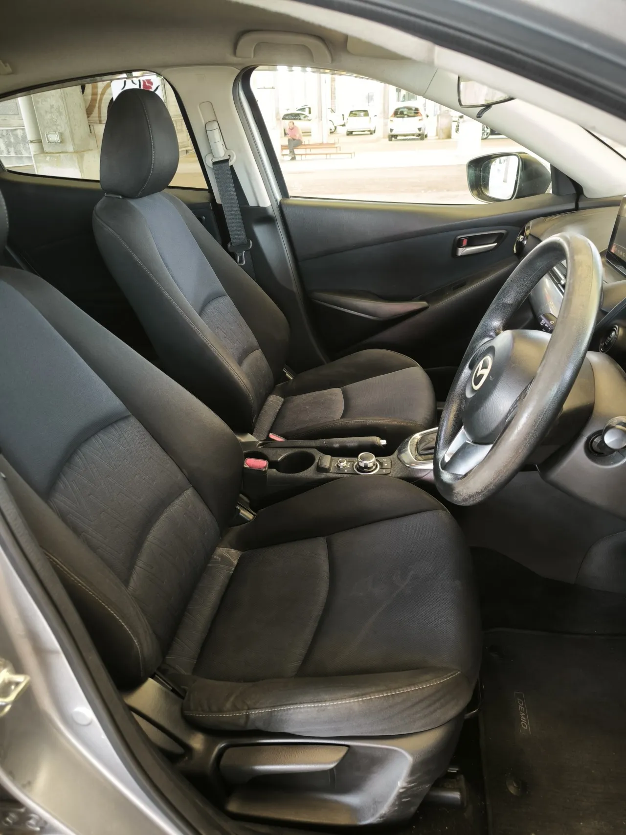 2016 Mazda Demio 1.5 Kıbrıs | KKTC İkinci El Satılık Araba - Thumbnail 3