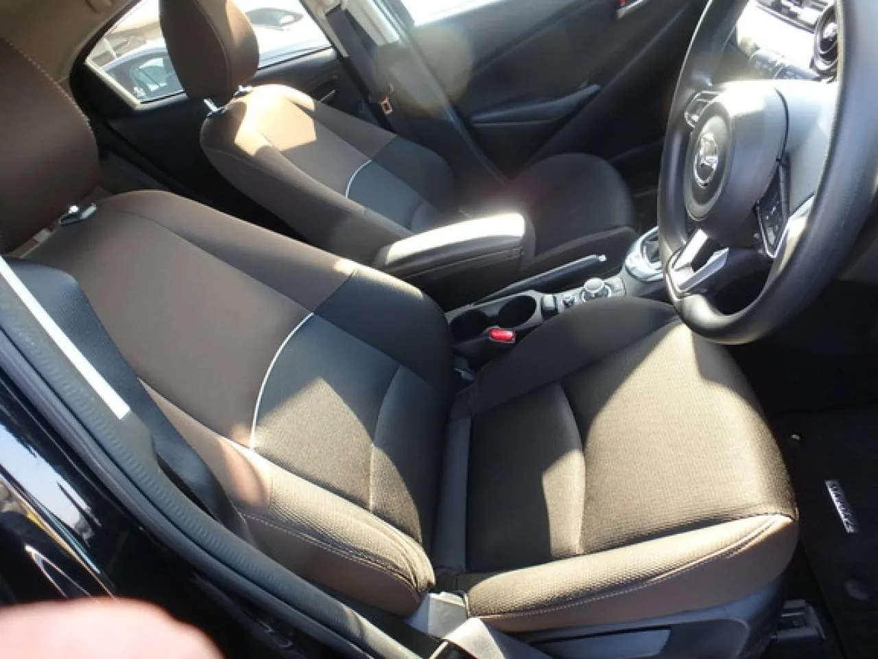 2022 Mazda 2 1.5 Sky-G Kıbrıs | KKTC İkinci El Satılık Araba - Thumbnail 4