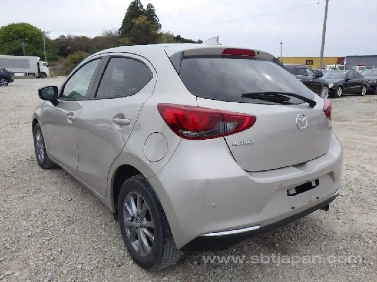 2022 Mazda 2 1.5 Sky-G Kıbrıs | KKTC İkinci El Satılık Araba - Thumbnail 4